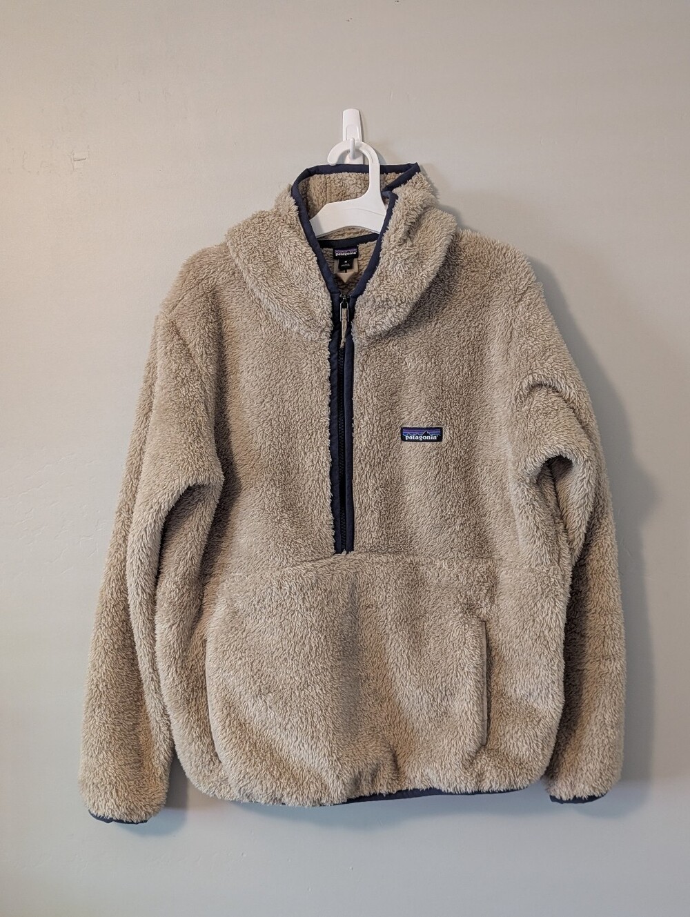 Patagonia Women's Los Gatos Hooded Fleece Pullover Taupe